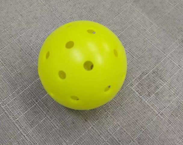 Pelotas de Pickleball para Exterior 40 y 26 Agujeros