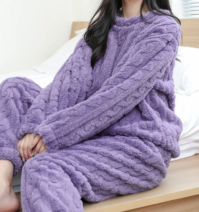 Pijama de Invierno de Terciopelo de Coral Calido
